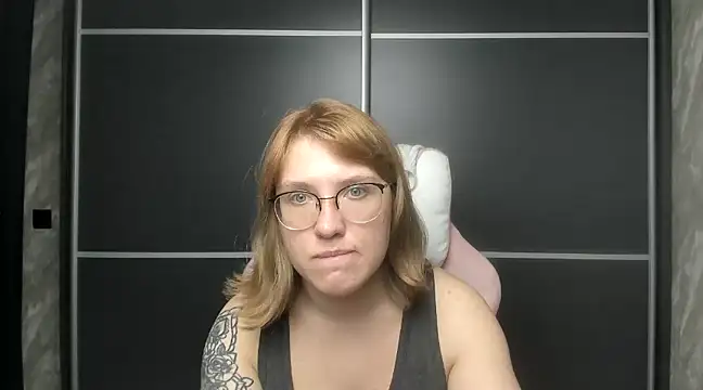 Reginasmilee online show from 02/08/25, 10:29