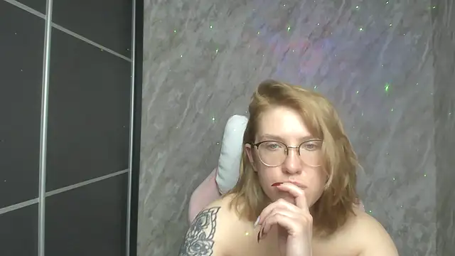 Reginasmilee online show from 02/13/25, 04:00