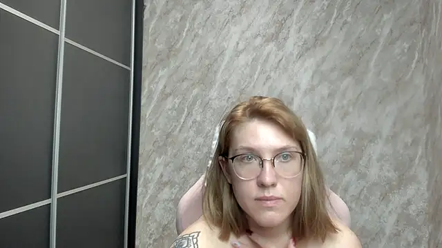 Reginasmilee online show from 02/13/25, 02:09