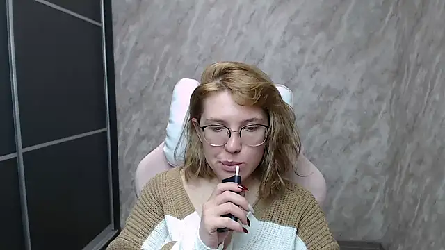 Reginasmilee online show from 02/15/25, 06:12