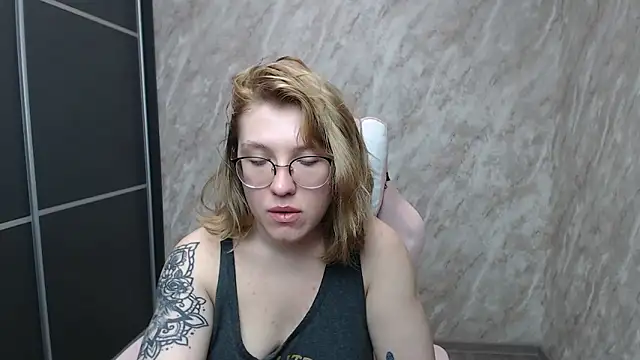 Reginasmilee online show from 02/16/25, 05:59