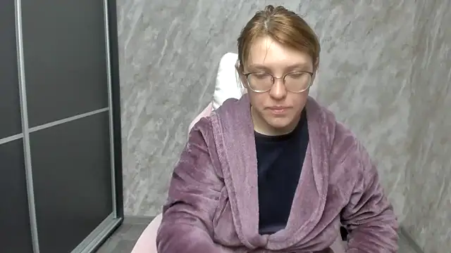 Reginasmilee online show from 02/22/25, 04:29