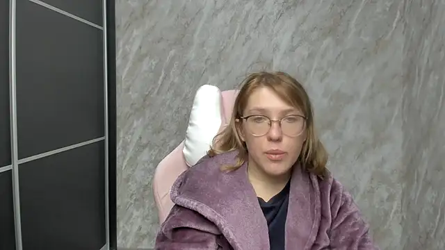 Reginasmilee online show from 02/22/25, 07:56