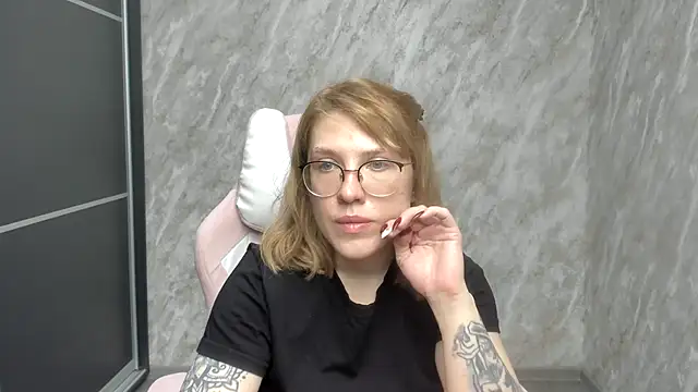 Reginasmilee online show from 02/24/25, 05:54