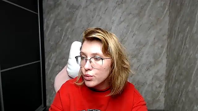Reginasmilee online show from 03/05/25, 01:39