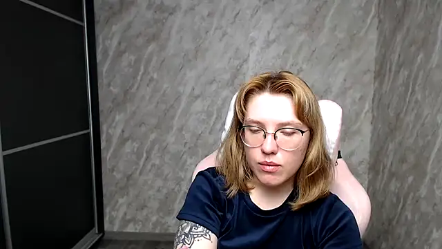 Reginasmilee online show from 03/06/25, 02:51