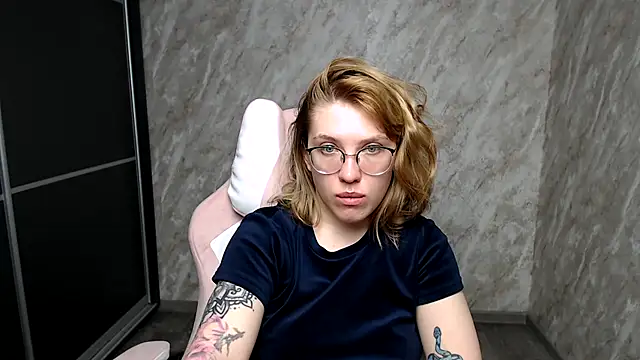 Reginasmilee online show from 03/07/25, 02:46