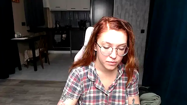 Reginasmilee online show from 10/04/25, 01:14