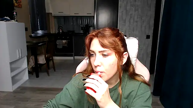 Reginasmilee online show from 10/09/25, 07:28