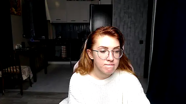 Reginasmilee online show from 10/18/25, 01:01