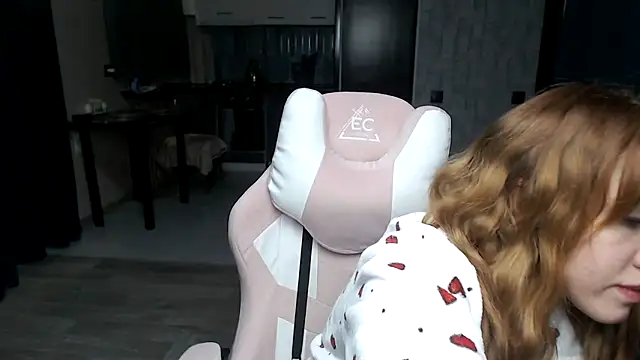 Reginasmilee online show from 10/26/25, 01:11