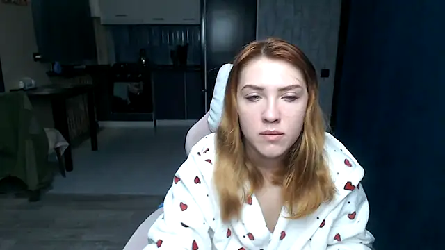 Reginasmilee online show from 10/27/25, 12:26