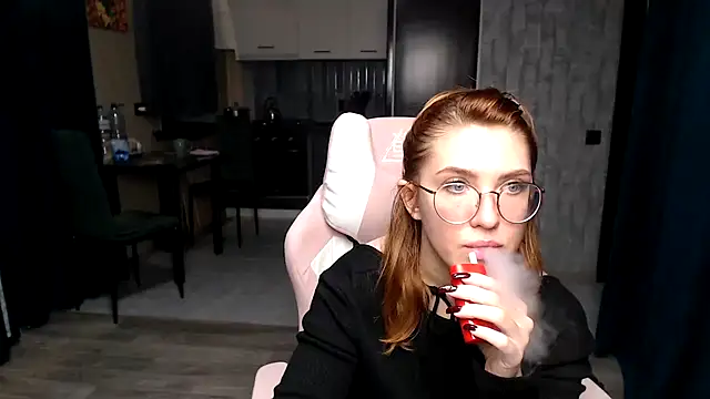 Reginasmilee online show from 11/05/25, 01:22