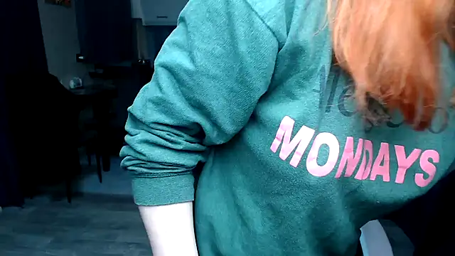 Reginasmilee online show from 12/03/25, 12:29