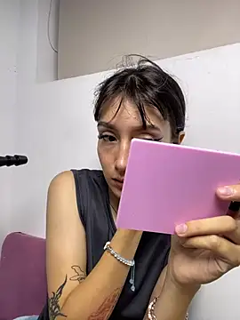 im lizzy17 online show from 07/01/26, 06:15