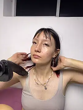im lizzy17 online show from 07/18/26, 05:22