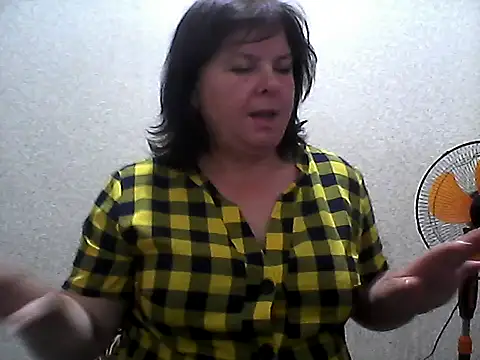 Snapshot of HannahAna39 chatting on 07/06/26, 03:03 HannahAna39 online show from 07/06/26, 03:03
