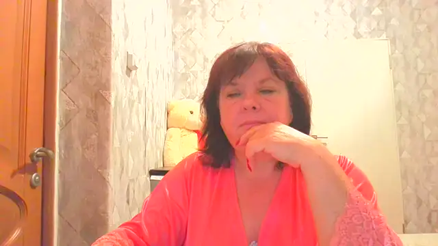 Snapshot of HannahAna39 chatting on 07/21/26, 08:33 HannahAna39 online show from 07/21/26, 08:33