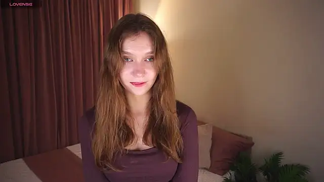 Snapshot of JayneHazelton chatting on 06/27/26, 04:45 JayneHazelton online show from 06/27/26, 04:45