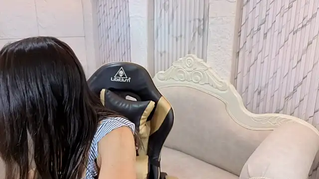 Snapshot of sophie_rose_cn chatting on 08/06/26, 01:35 sophie rose cn online show from 08/06/26, 01:35