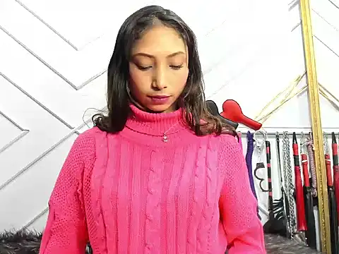 Snapshot of SarayZareen chatting on 07/23/26, 12:03 SarayZareen online show from 07/23/26, 12:03