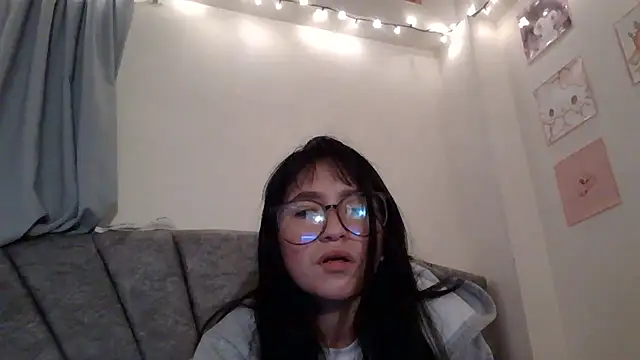 Zui Luh online show from 07/17/26, 04:08
