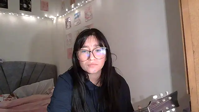 Zui Luh online show from 07/27/26, 02:51