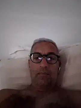 ArsenioL online show from 06/25/26, 10:53