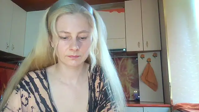 Snapshot of Vexieeka chatting on 07/10/26, 01:03 Vexieeka online show from 07/10/26, 01:03