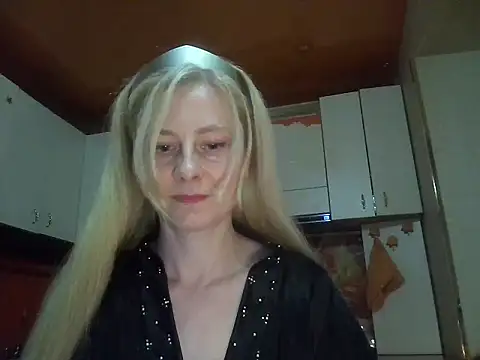 Snapshot of Vexieeka chatting on 07/24/26, 06:50 Vexieeka online show from 07/24/26, 06:50