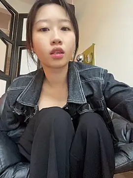 Snapshot of JUJU0616 chatting on 07/10/26, 08:18 JUJU0616 online show from 07/10/26, 08:18