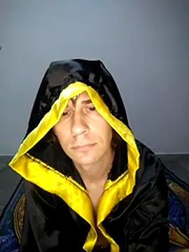 Snapshot of AncientWizard chatting on 07/18/26, 01:10 AncientWizard online show from 07/18/26, 01:10