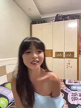 Snapshot of Lisa-mm chatting on 06/30/26, 03:24 Lisa-mm online show from 06/30/26, 03:24