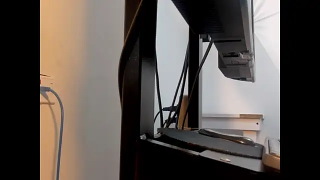 Isabela Velvet online show from 06/30/26, 12:06