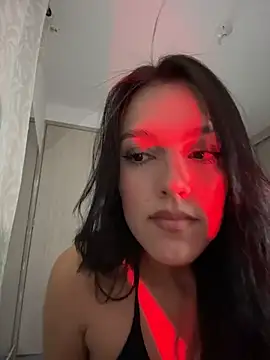 Snapshot of shantalgray__ chatting on 07/31/26, 02:44 shantalgray online show from 07/31/26, 02:44