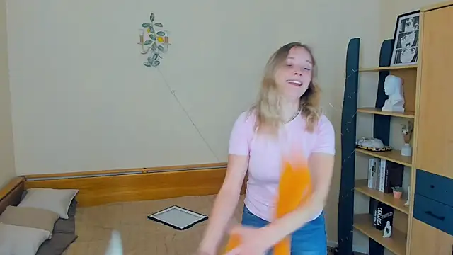 OraliaRokusek online show from 07/14/26, 06:13