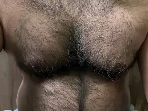 Snapshot of SatBull007 chatting on 10/04/25, 07:50 SatBull007 online show from 10/04/25, 07:50