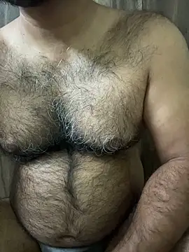 Snapshot of SatBull007 chatting on 10/25/25, 05:19 SatBull007 online show from 10/25/25, 05:19