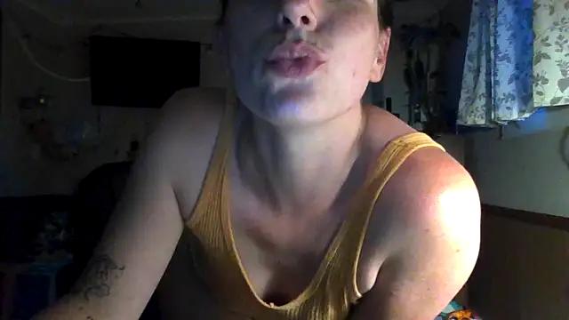 Snapshot of lillexxxylover chatting on 06/28/26, 01:11 lillexxxylover online show from 06/28/26, 01:11