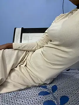 Snapshot of Muskan_alveera18 chatting on 07/08/26, 07:57 Muskan alveera18 online show from 07/08/26, 07:57