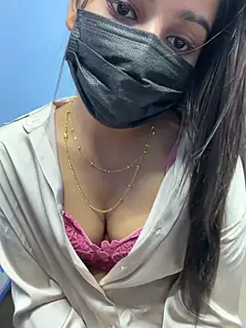 Snapshot of Muskan_alveera18 chatting on 07/21/26, 03:58 Muskan alveera18 online show from 07/21/26, 03:58