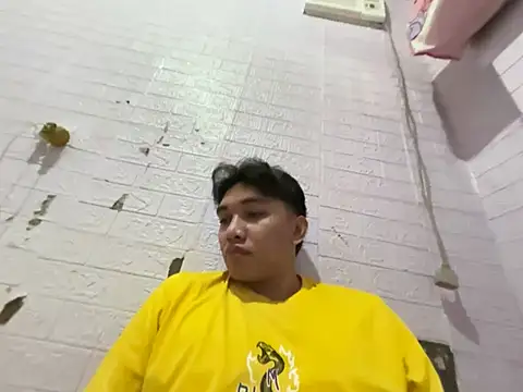 xZenithx  online show from 07/09/26, 07:01