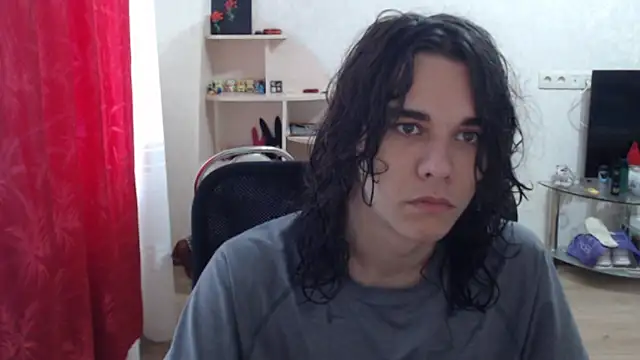 Snapshot of tiiiiiiiiim chatting on 07/08/26, 01:26 tiiiiiiiiim online show from 07/08/26, 01:26