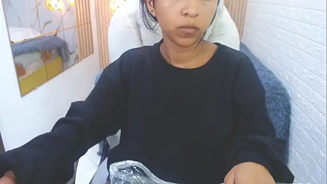 girl p  online show from 07/01/26, 06:26