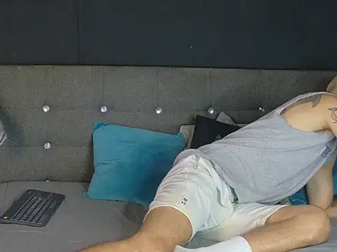 touching the sky online show from 07/05/26, 11:39