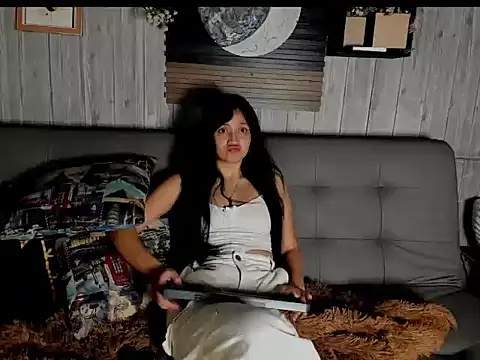 Snapshot of Rosse_077 chatting on 07/16/26, 02:45 Rosse 077 online show from 07/16/26, 02:45