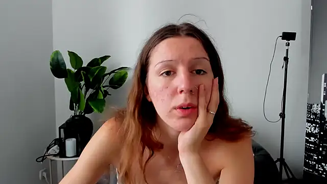 Snapshot of Lunaa_x44 chatting on 07/09/26, 12:42 Lunaa x44 online show from 07/09/26, 12:42