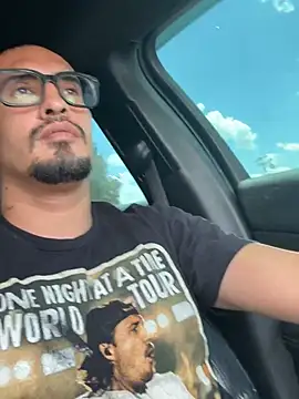 Johnvalderaz1989 online show from 07/13/26, 08:00
