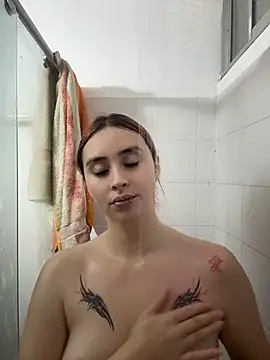 Snapshot of Sophiia_Luxx chatting on 07/07/26, 06:34 Sophiia Luxx online show from 07/07/26, 06:34