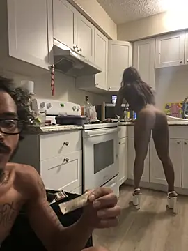 peachxpatron98 online show from 07/21/26, 05:43